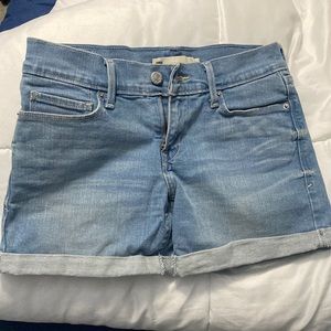 Women’s mid length Levi’s shorts
